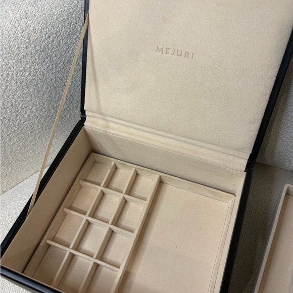 Jewelry Box - Picture 9 of 13